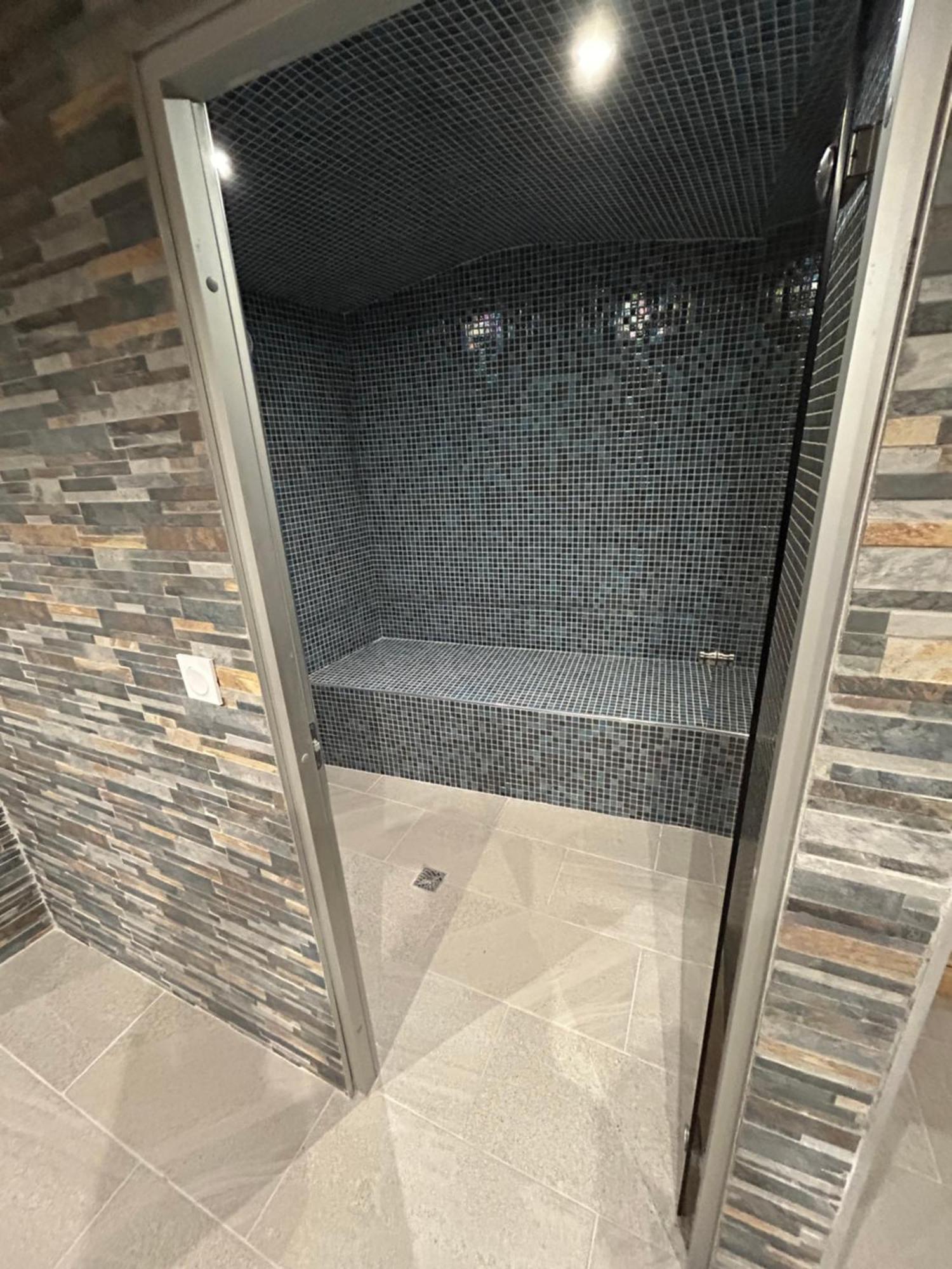 Le Domaine Du Bez Gite De Michel Piscine Sauna Hammam Spa Saint-Laurent-dʼOlt Esterno foto