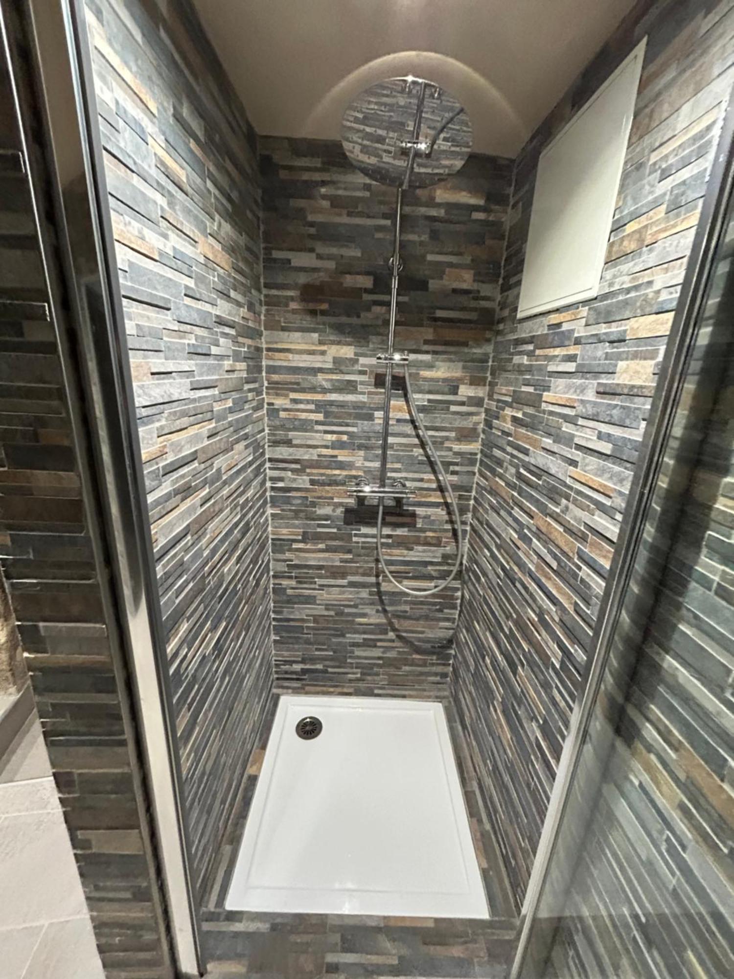 Le Domaine Du Bez Gite De Michel Piscine Sauna Hammam Spa Saint-Laurent-dʼOlt Esterno foto